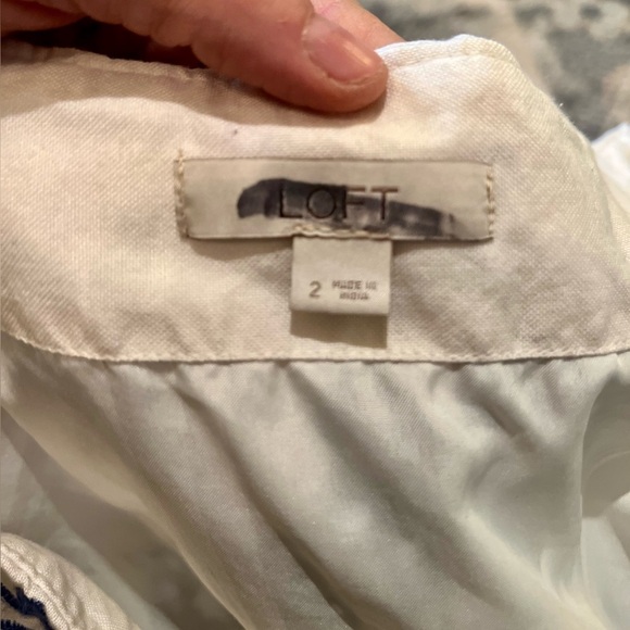 LOFT Floral Navy Embroidered Shift Skirt, Size 2 - Picture 9 of 12